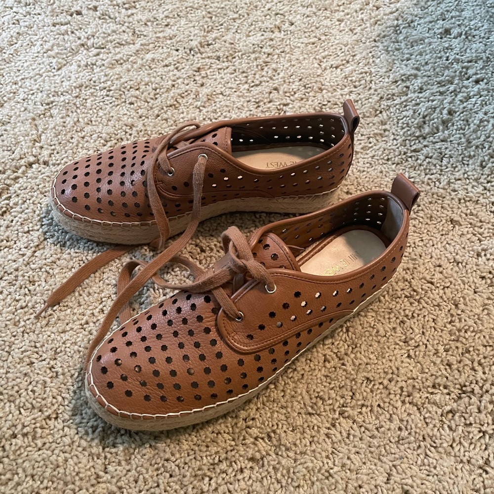Nine West Garza perforated espadrille sneaker